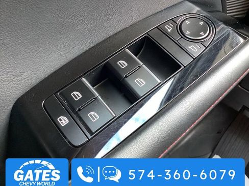 Used 2025 MAZDA MAZDA3 s image 21