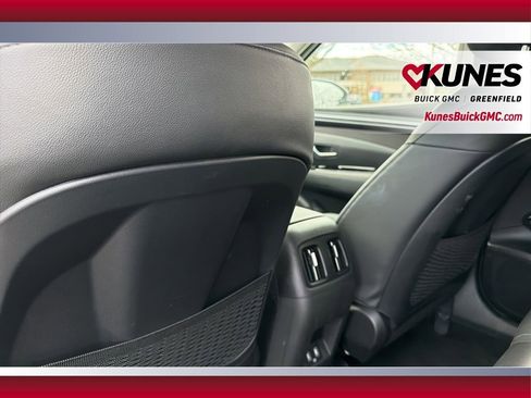 Used 2024 Hyundai Tucson Limited image 36