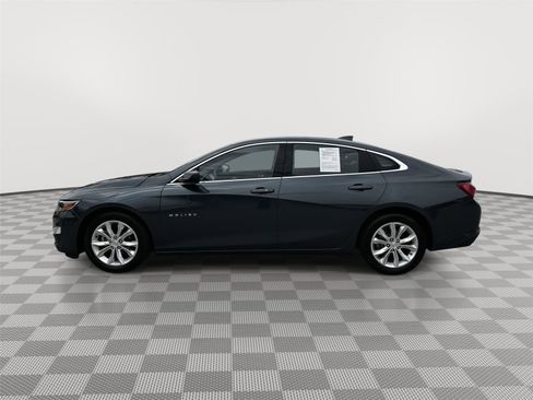 Used 2021 Chevrolet Malibu LT FWD image 3