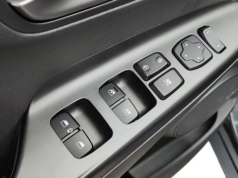 Used 2019 Hyundai Kona Limited image 19