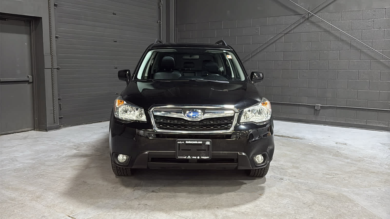Used 2016 Subaru Forester 2.5i Limited AWD/4WD image 2