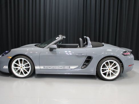 New 2024 Porsche 718 Boxster image 2