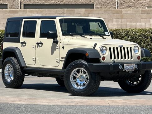 Used 2011 Jeep Wrangler Unlimited Sport AWD/4WD image 2