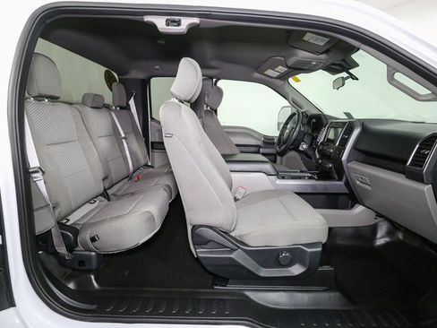 Used 2020 Ford F150 XLT image 17