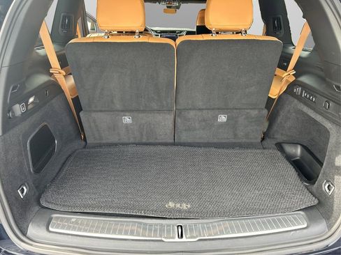 Used 2024 Jeep Grand Cherokee L Summit w/ Advanced Protech Group IV image 11