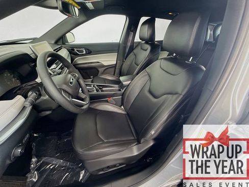 Used 2024 Jeep Compass Limited image 20