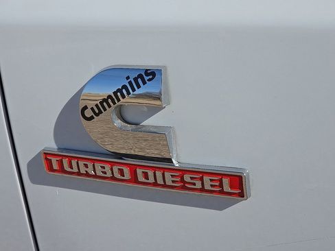 Used 2024 RAM 2500 Laramie image 11