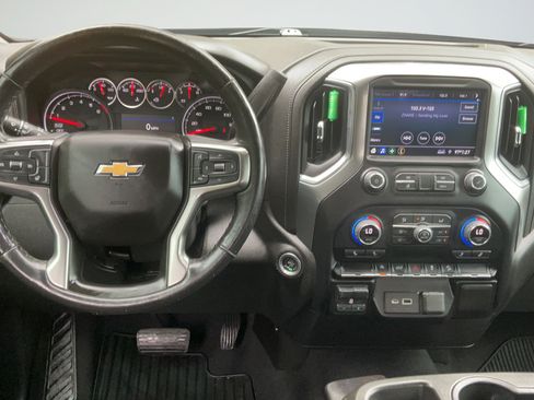 Used 2021 Chevrolet Silverado 1500 LT w/ Z71 Off-Road Package AWD/4WD image 14