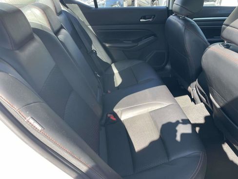 Used 2023 Nissan Altima 2.5 SR FWD image 43