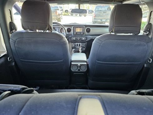 Used 2020 Jeep Wrangler Sport image 29