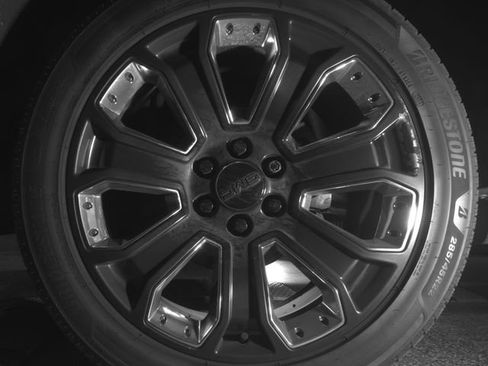 Used 2018 GMC Yukon Denali w/ Denali Ultimate Package AWD/4WD image 10