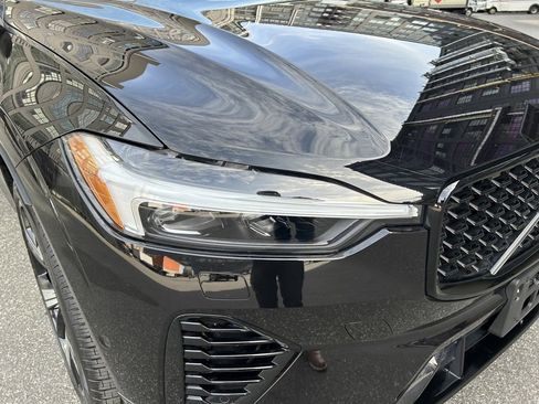 Certified 2024 Volvo XC60 T8 Ultimate w/ Protection Package Premier image 6