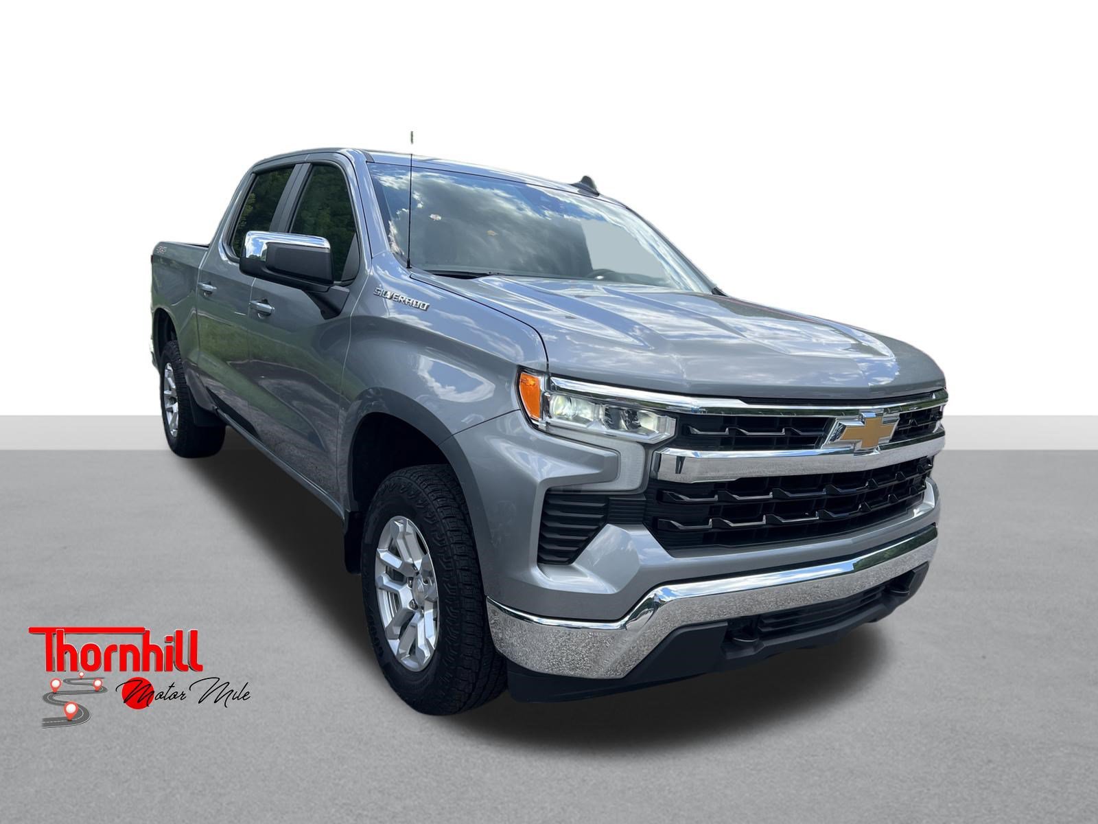 Used 2024 Chevrolet Silverado 1500 LT AWD/4WD image 1