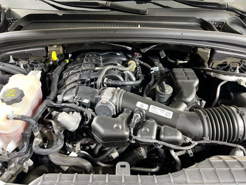 Used 2023 Jeep Grand Cherokee Altitude AWD/4WD image 29