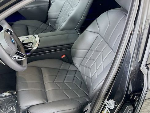 Used 2026 BMW 740i xDrive image 20