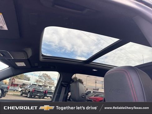 Certified 2024 Chevrolet Traverse RS image 27