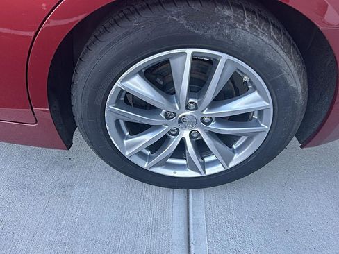 Used 2016 INFINITI Q50 Premium w/ Driver Assistance Package image 24