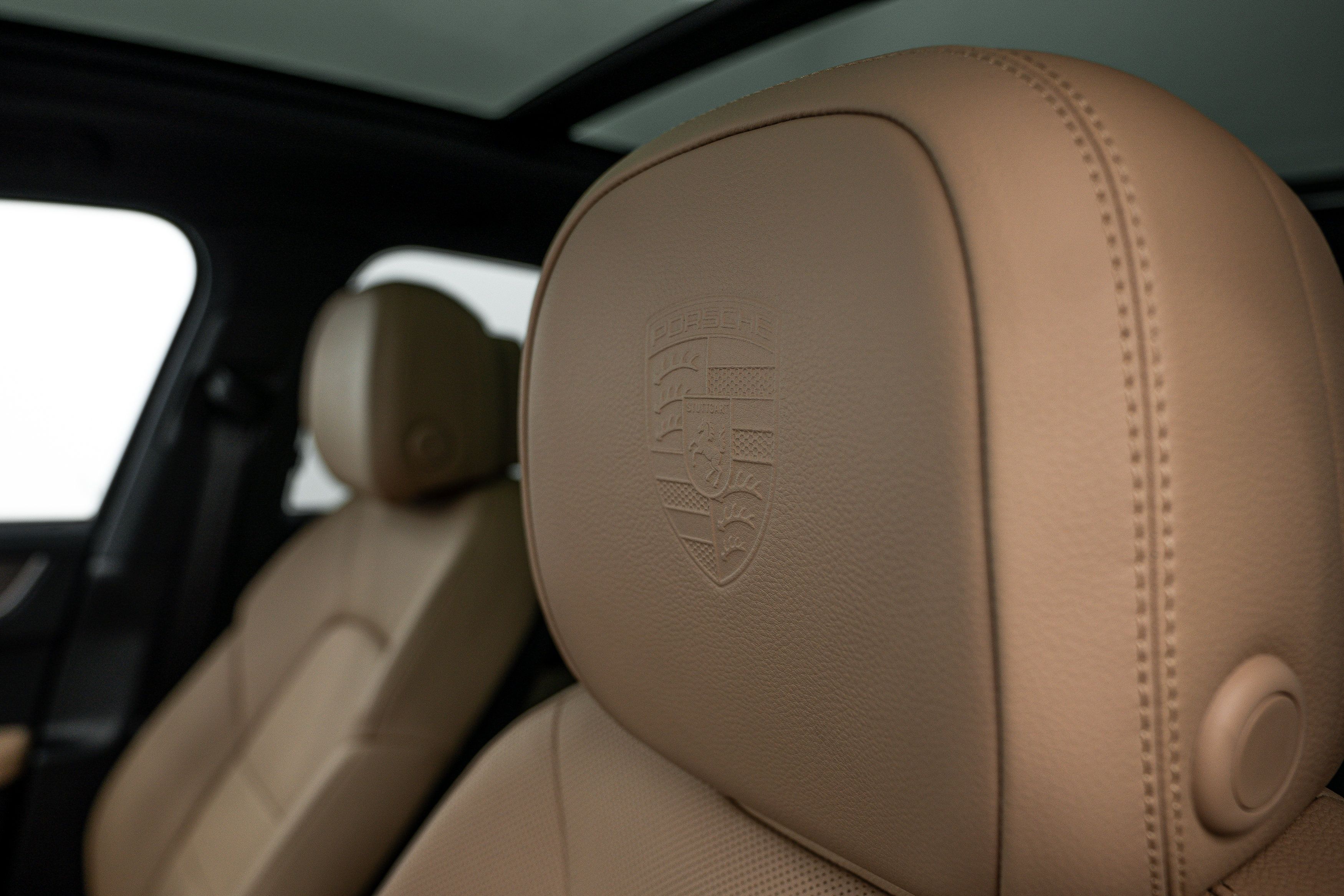 Certified 2026 Porsche Cayenne AWD/4WD image 15