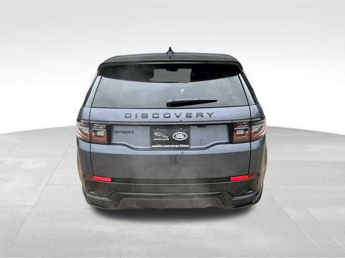 New 2025 Land Rover Discovery Sport Dynamic SE image 8