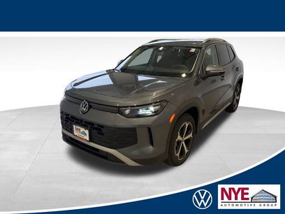 New 2025 Volkswagen Tiguan SE