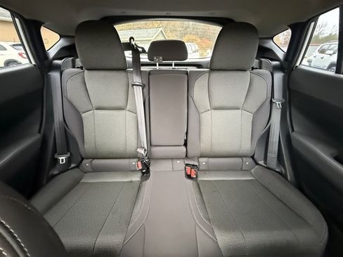 Used 2024 Subaru Crosstrek 2.0i Premium image 34