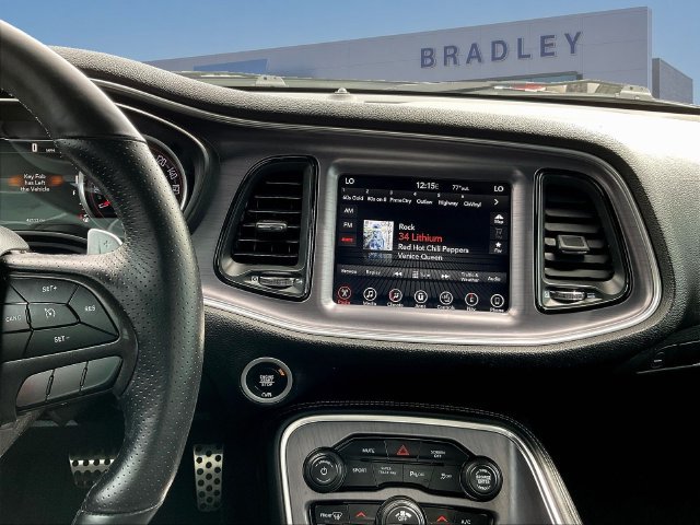 Used 2017 Dodge Challenger R/T Scat Pack RWD image 11
