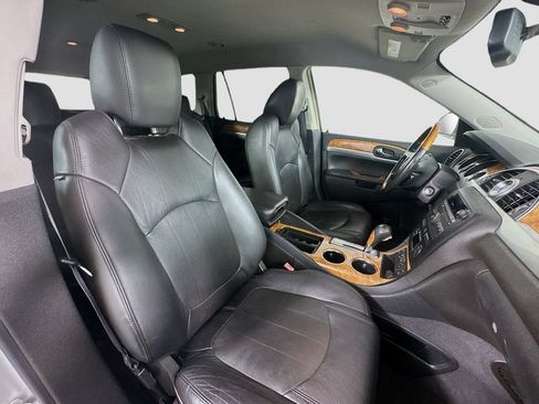 Used 2010 Buick Enclave CXL FWD image 29