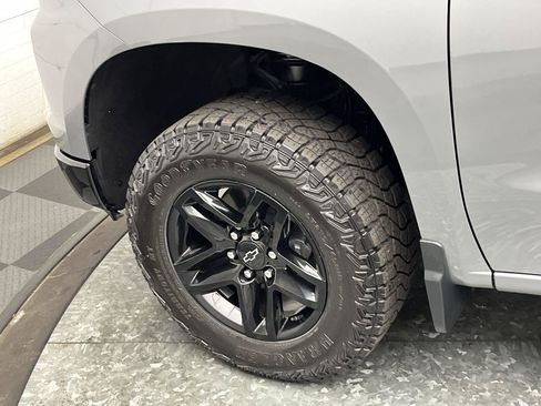 Certified 2023 Chevrolet Silverado 1500 LT Trail Boss AWD/4WD image 9