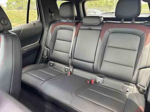 Used 2025 Chevrolet Equinox RS w/ Safety and Technology Package FWD image 30