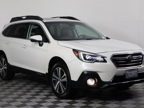 Used 2019 Subaru Outback 2.5i Limited w/ Popular Package #2 AWD/4WD image 3