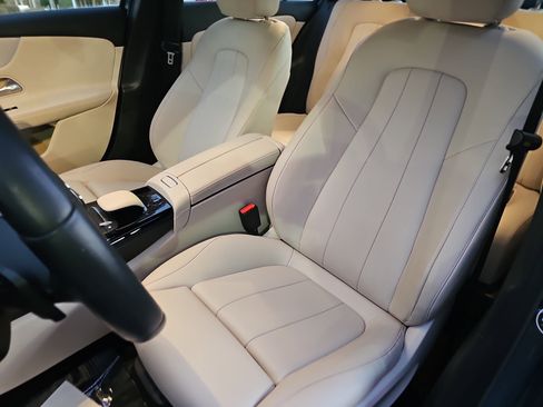 Used 2021 Mercedes-Benz A 220 4MATIC image 16