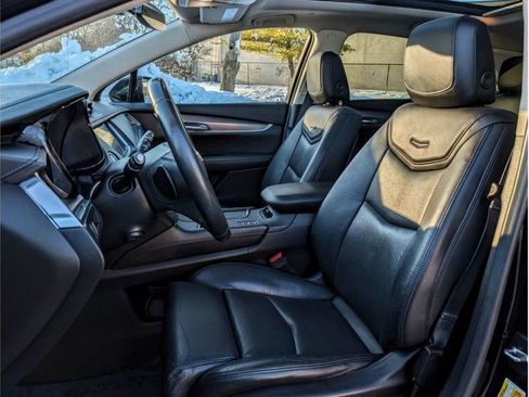 Used 2017 Cadillac XT5 Luxury image 14