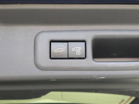 Used 2023 Toyota Sequoia Limited AWD/4WD image 10
