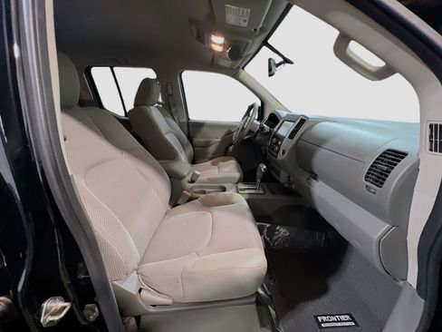 Used 2019 Nissan Frontier SV w/ Value Truck Package AWD/4WD image 18
