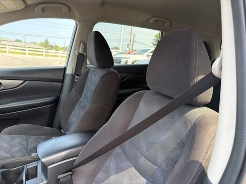 Used 2015 Nissan Rogue SV AWD/4WD image 14