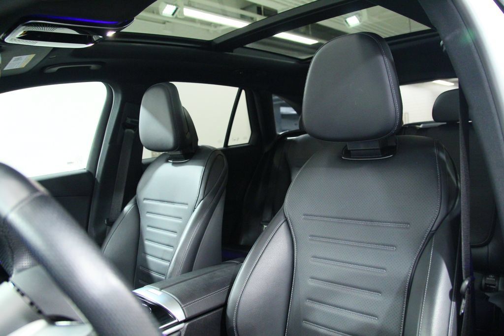 Certified 2025 Mercedes-Benz GLC 350e 4MATIC image 7