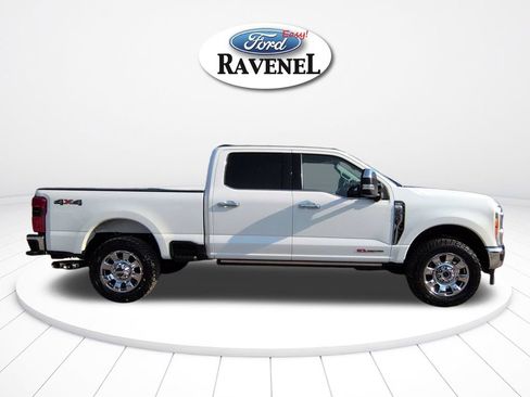 Used 2023 Ford F250 Lariat w/ Lariat Ultimate Package AWD/4WD image 3