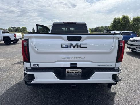 Certified 2024 GMC Sierra 3500 Denali Ultimate AWD/4WD image 33