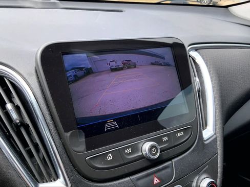 Used 2019 Chevrolet Malibu LT FWD image 27