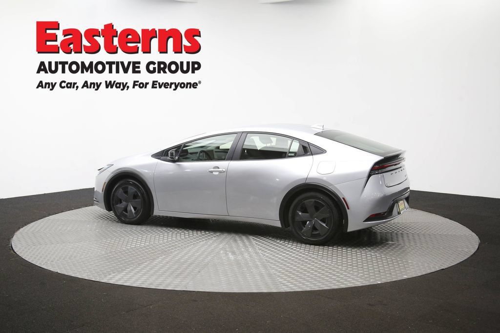 Used 2025 Toyota Prius LE FWD image 62