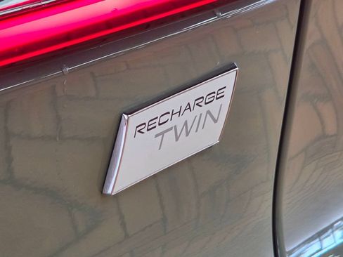 Used 2023 Volvo C40 P8 Recharge Ultimate AWD/4WD image 11