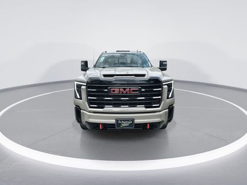 New 2026 GMC Sierra 2500 AT4 w/ AT4 Premium Plus Package AWD/4WD image 3