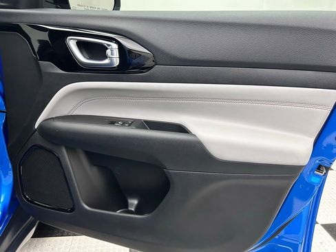 New 2026 Jeep Compass Limited image 16