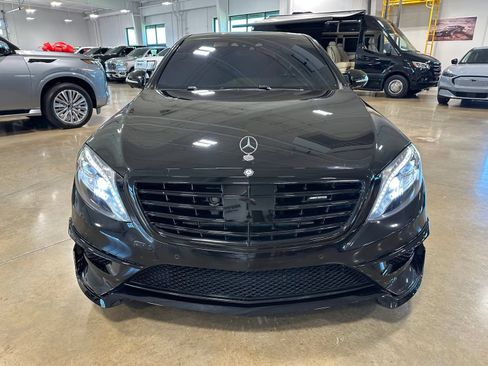 Used 2017 Mercedes-Benz S 63 AMG 4MATIC Sedan image 2