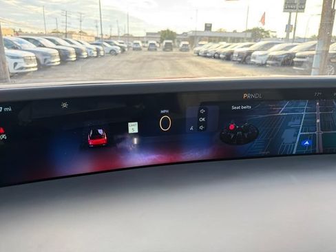 Certified 2024 Lincoln Nautilus Reserve w/ Equipment Group 202A AWD/4WD image 18
