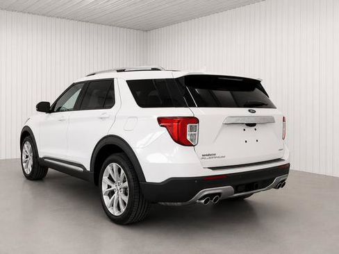 Used 2023 Ford Explorer Platinum w/ Technology Package AWD/4WD image 6