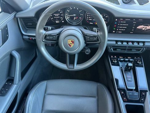 Certified 2022 Porsche 911 Targa 4S image 18