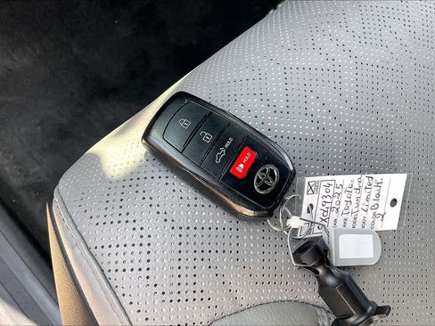 Used 2025 Toyota Tundra Limited w/ Power Package RWD image 15