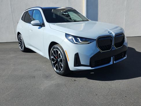 New 2026 BMW X3 xDrive30i w/ Premium Package AWD/4WD image 2