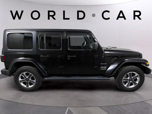 Used 2021 Jeep Wrangler Unlimited Sahara AWD/4WD image 2